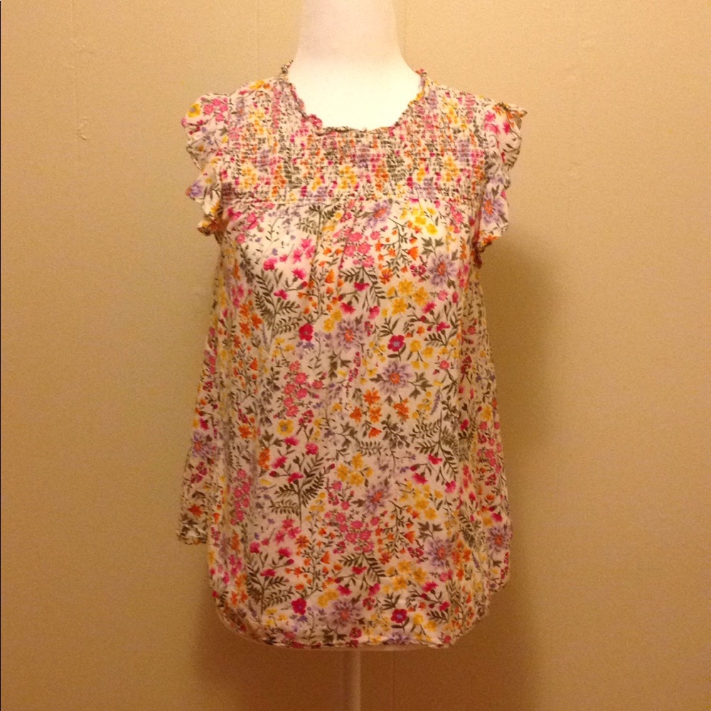 Old navy floral print ruffled sleeveless top.